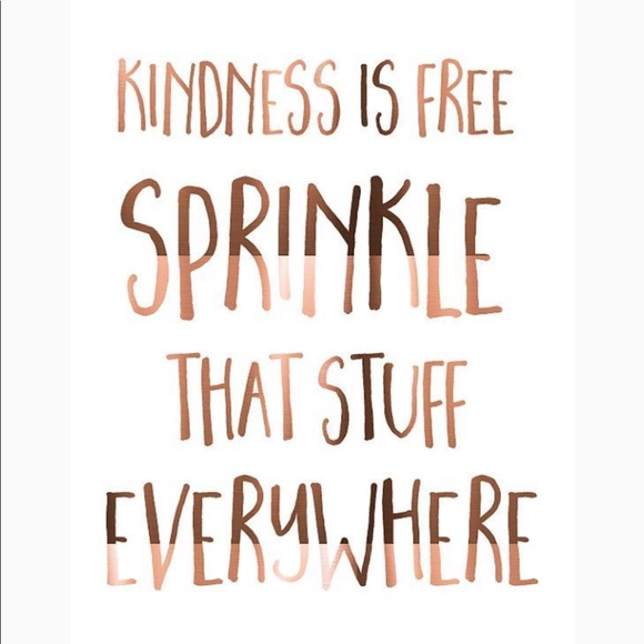 Meet your Posher, Emily - Picture 2 of 3